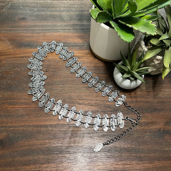 Unknown Accessories - Pounded textured silver gray black metal oval geometric link chain belt S M